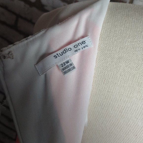 Studio 1 NY Dress Color Block Coral & Ivory w Cro - Picture 11 of 11